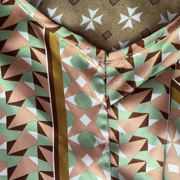 House of Harlow 1960 Geometric Pattern Shift Dress - Picture 5 of 7